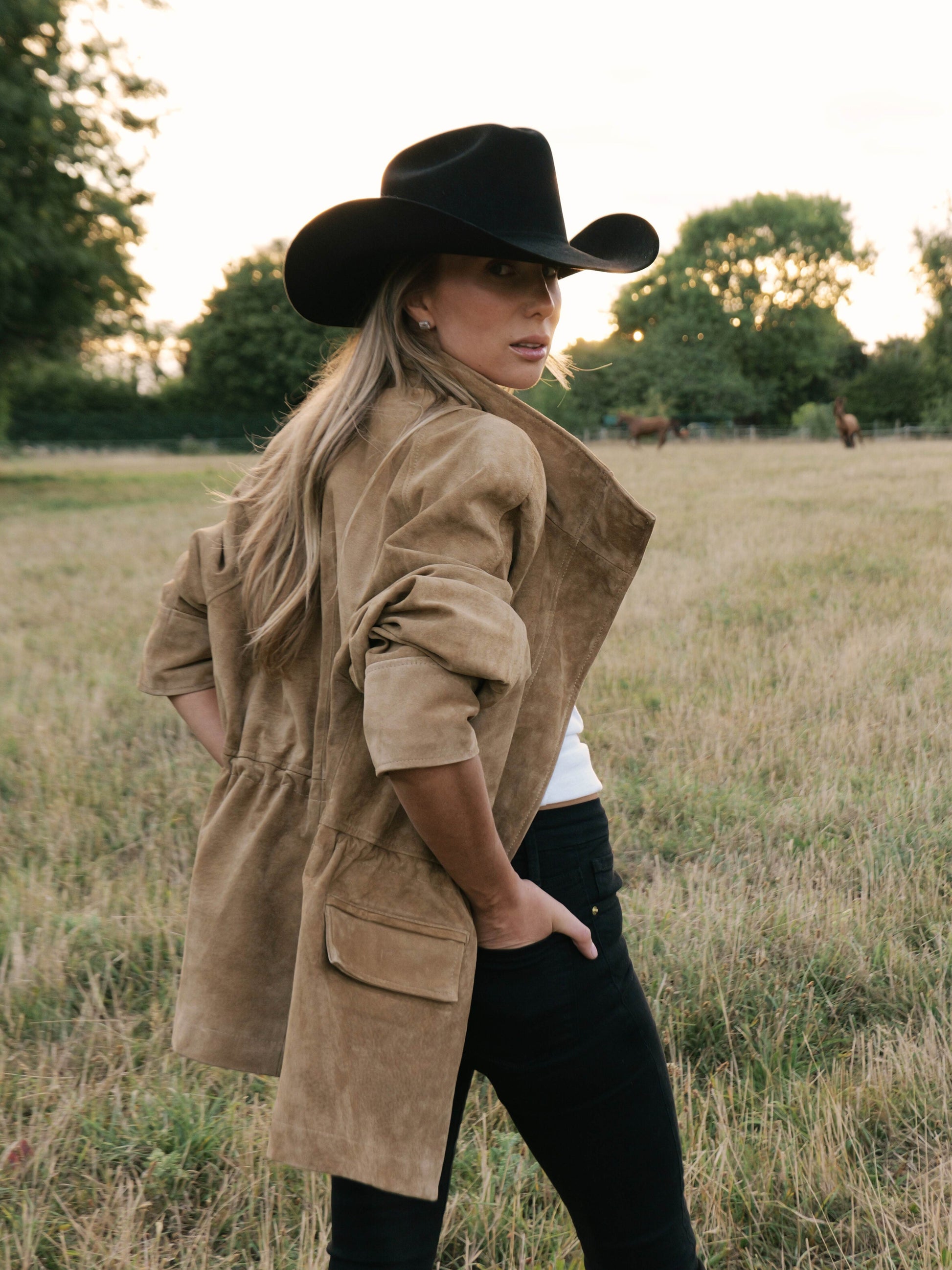Dim Gray The Hailey Suede Jacket Camel the-hailey-suede-jacket-camel S,M,L L.Cuppini