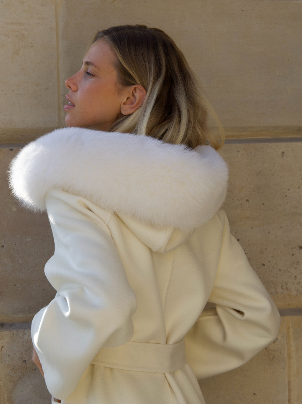 Dim Gray The Paris Coat Ivory the-paris-coat-white Coat S,M,L L.Cuppini
