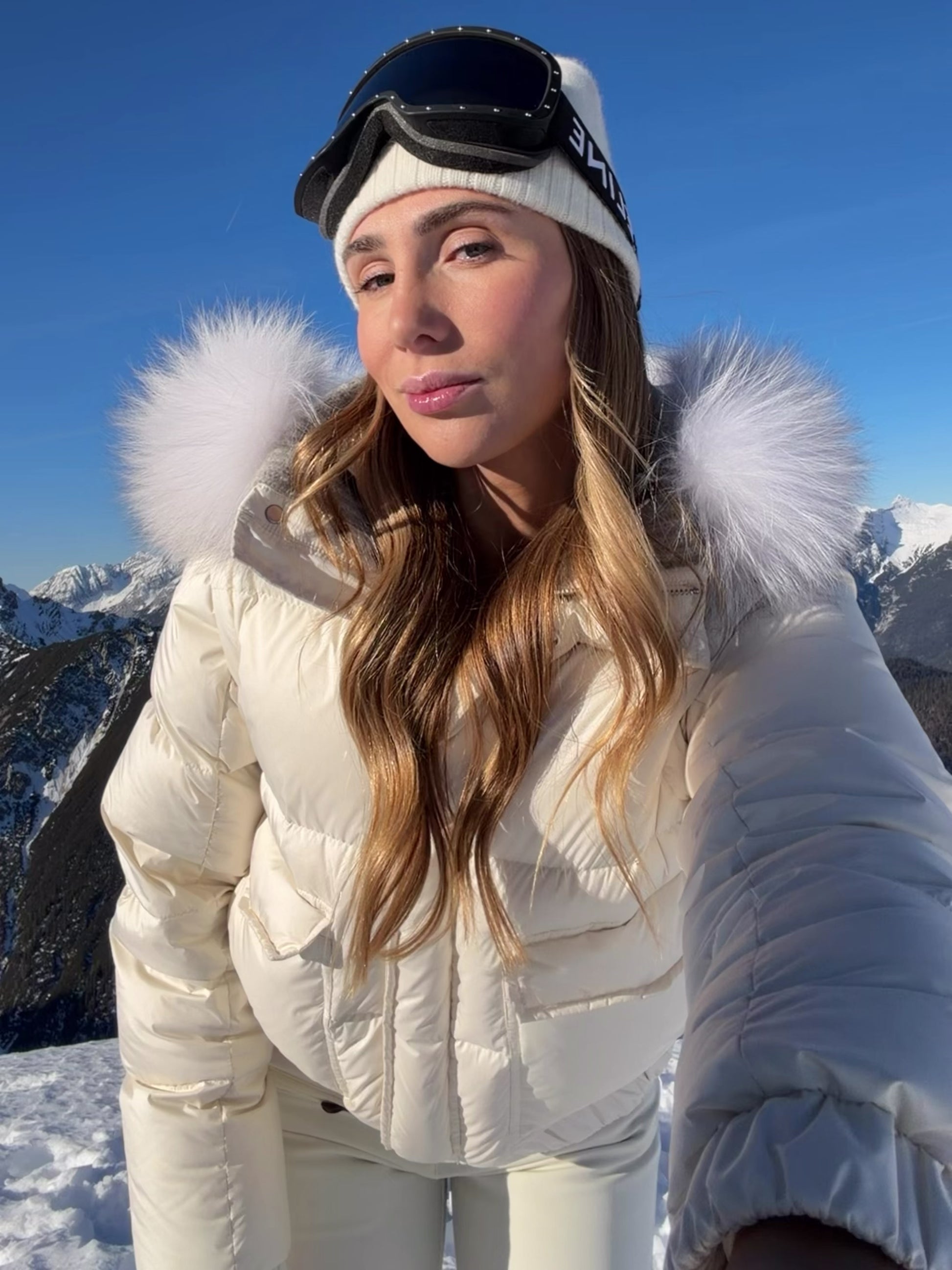 The Megeve Puffer Jacket and Vest White